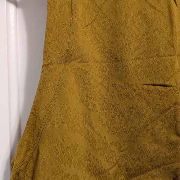 Lululemon Train To Be Tank Top - Picture 3 of 4